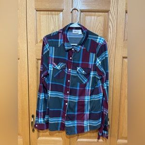Women’s Daytrip Flannel with Snaps. Size XL